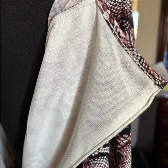 JENNIFER LOPEZ BROWN MIDI BODYCON KEYHOLE SNAKESKIN SHEATH CUTOUT DRESS SZ MED - Picture 8 of 10